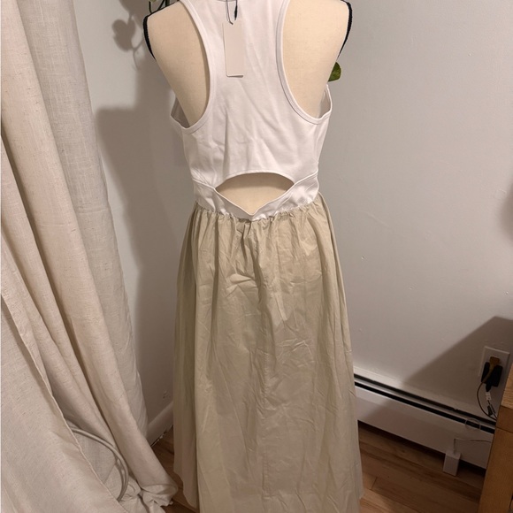 Two tone Keyhole Racerback Dress - Picture 4 of 5